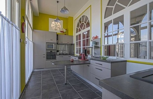 Sainte-Honorine-des-Pertes House | Holiday Home in Bayeux near the Sea