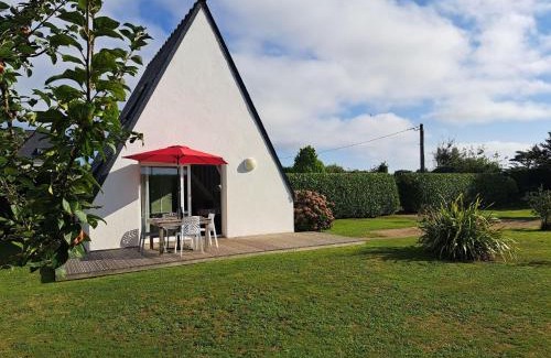 Beuzec-Cap-Sizun House | Holiday Home in Brittany near Pointe du Raz