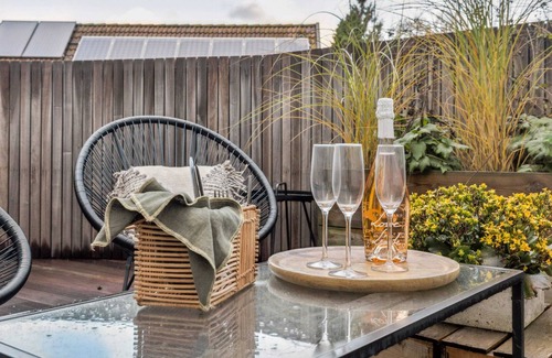 Assebroek House | Holiday home in beautiful Bruges with terrace