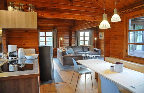 Rendeux House | Holiday Home in Beffe with Sauna & Hot Tub