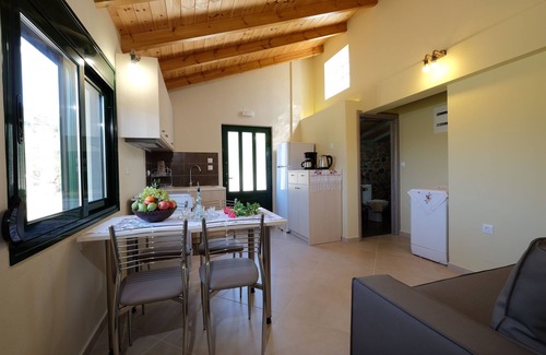 Afrata House | Holiday home in Chania, Crete
