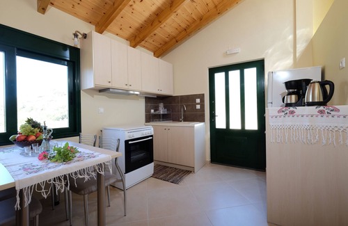 Afrata House | Holiday home in Chania, Crete