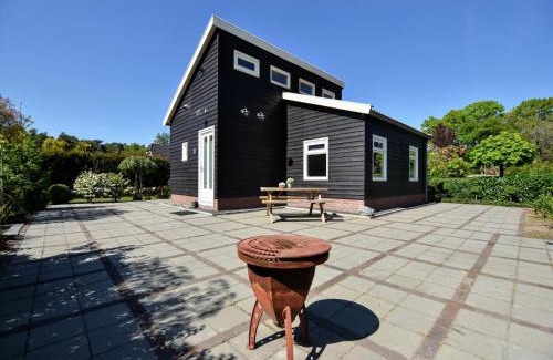 Eerbeek House | Holiday Home in Eerbeek near Veluwe, cleaning included