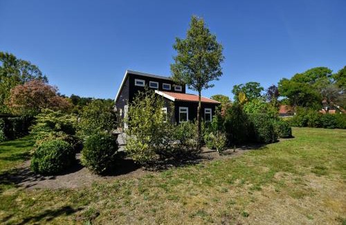 Eerbeek House | Holiday Home in Eerbeek near Veluwe, cleaning included