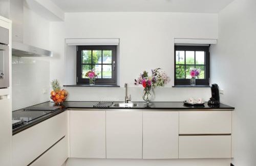 Epen House | Holiday Home in Epen with Garden & BBQ, cleaning included