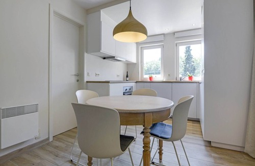 Gros-Fays House | Holiday Home in Gros Fays with Garden