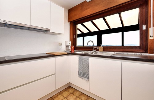 Nadrin House | Holiday home in Nadrin with private terrace