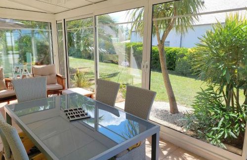 Poulgoazec House | Holiday Home in Plouhinec by Audierne Bay