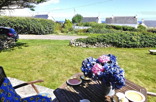 Plozevet House | Holiday Home in Plozévet near Beaches