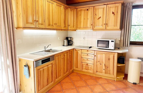Rudnik u Vrchlabi House | Holiday Home in Rudník with private garden
