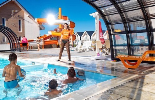 Sarbinowo House | Holiday Home in Sarbinowo near Baltic Beach
