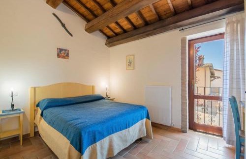 Sellano House | Holiday Home in Sellano with Pool & Sun Terrace