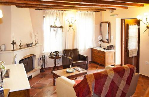 Archanes House | Holiday home in the Archanes with a garden