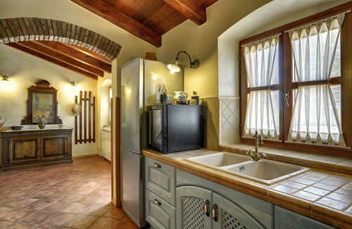 Valtura House | Holiday Home in Valtura near the Sea