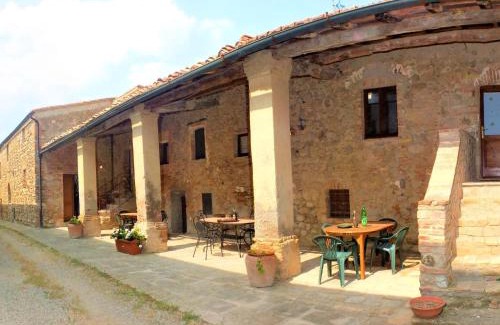 Saline di Volterra House | Holiday Home in Volterra with Pool and Terrace