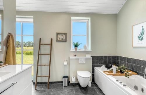 Grønhøj House | Holiday Home Inola - 1km from the sea by Interhome