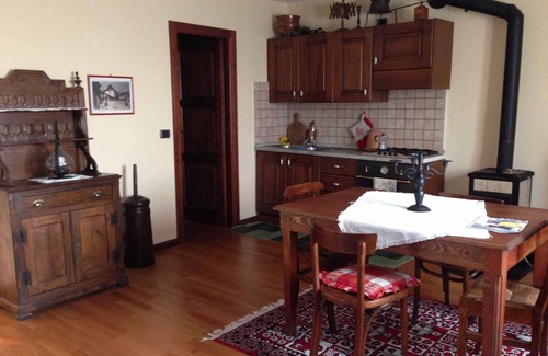 Madonna del Sasso House | Holiday home in the city center and with TV satellite