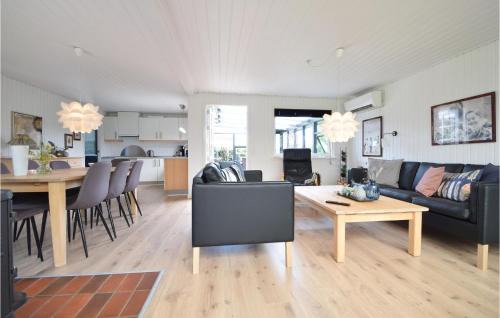 Juelsminde House | Holiday Home Juelsminde With Fireplace 1