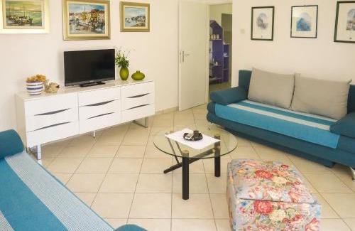 Rovanjska House | Holiday Home Katarina by Interhome