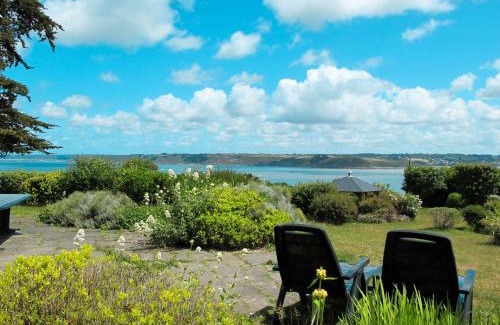 Plestin-les-Greves House | Holiday Home Ker Svea by Interhome