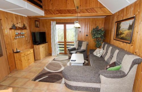 Krasna Lipa House | Holiday Home Kyjov u Krásné Lípy by Interhome