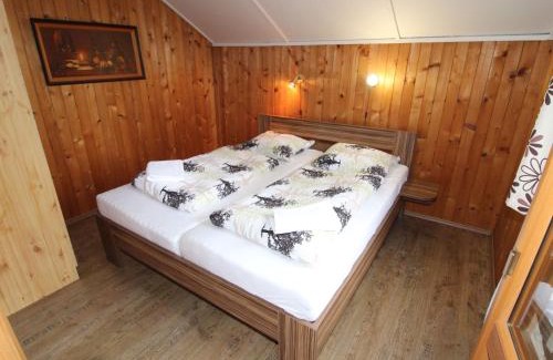 Krasna Lipa House | Holiday Home Kyjov u Krásné Lípy by Interhome
