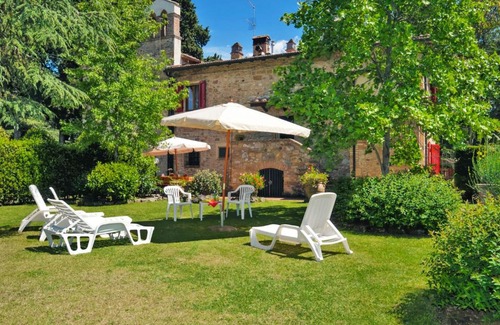 Gambassi Terme House | Holiday Home L'Antica Chiesa by Interhome