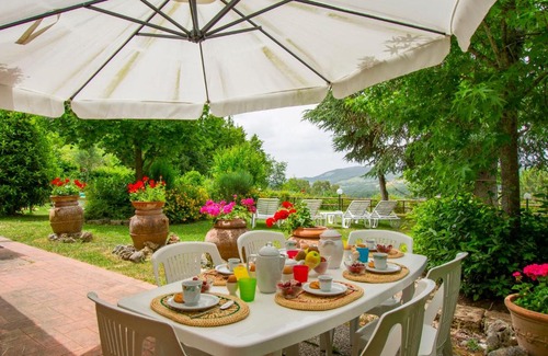 Gambassi Terme House | Holiday Home L'Antica Chiesa by Interhome