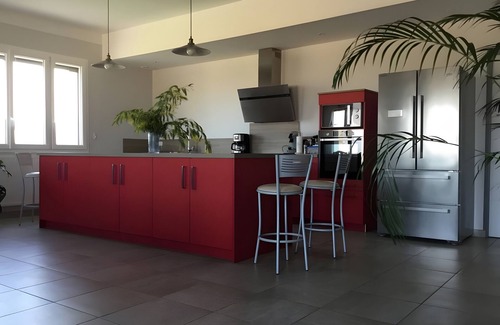 Livron-sur-Drome House | Holiday Home 'La Ferme De Michon' with Mountain View, Balcony and Wi-Fi