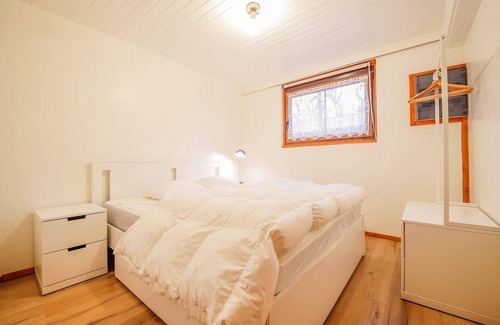 Heure Ski Chalet | Holiday home La Bonbonniere near Somme-Leuze with barbecue