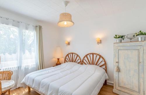 Dives-sur-Mer House | Holiday Home La Guillaumette by Interhome