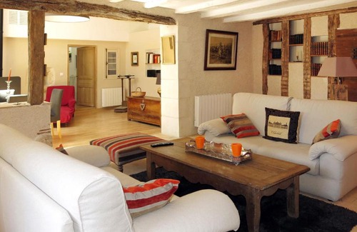 Monteaux House | Holiday Home La Marlaude - MNX201 by Interhome