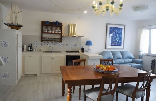 Calasetta House | Holiday Home 'La Perla Del Mare' with Sea View, Wi-Fi and Air Conditioning