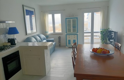 Calasetta House | Holiday Home 'La Perla Del Mare' with Sea View, Wi-Fi and Air Conditioning
