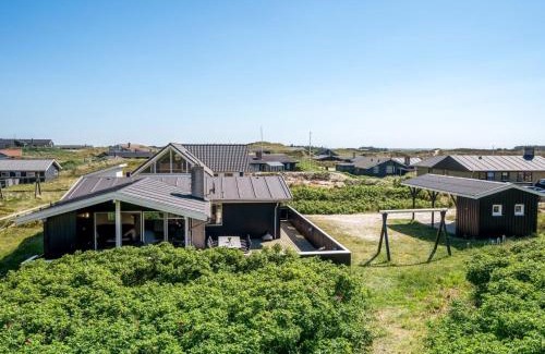 Bjerregard Strand House | Holiday Home Lill - 50m from the sea by Interhome