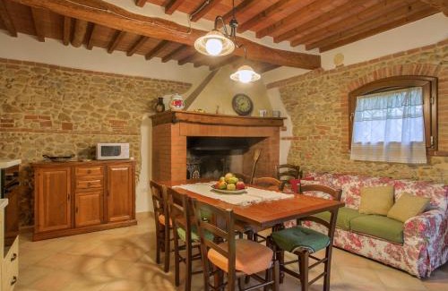 Toiano House | Holiday Home Lisena by Interhome