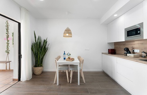 El Madronal House | Holiday Home 'Llano Del Rey' with Sea Views, Private Pool and Wi-Fi