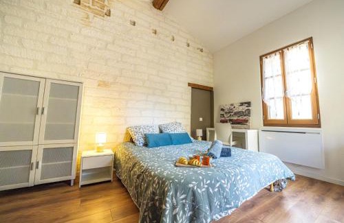 Castries House | Holiday Home Maison de Castries by Interhome