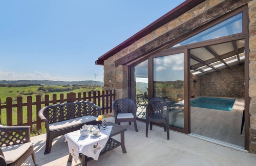 Biosca House | Holiday Home 'Masia Manonelles' with Private Pool, Private Terrace and Air Conditioning