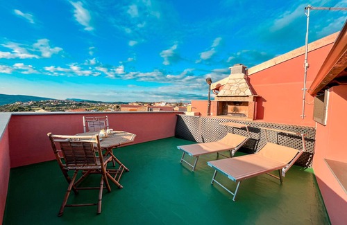Tresnuraghes House | Holiday Home 'Meravigliosa Terrazza' with Sea View, Wi-Fi and Air Conditioning