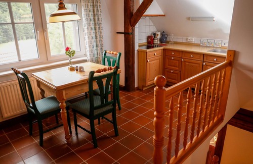 Olbersdorf House | Holiday Home 'Mühlenhof' with Mountain View, Shared Pool and Wi-Fi