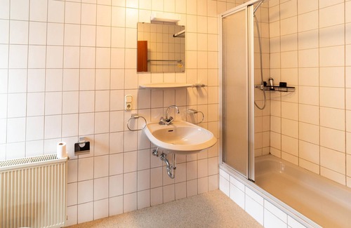 Schleiden House | Holiday Home near Monschau with a sauna