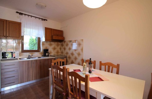 Brulo House | Holiday home near the beach with barbecue