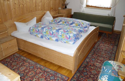 Niederndorf House | Holiday home next to a farm