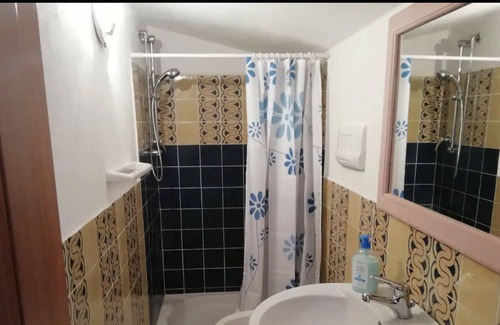 Calangianus House | Holiday Home 'Nordsardegna da Scoprire' with Mountain View, Garden and Wi-Fi