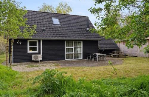 Skygge House | Holiday Home Øgot by Interhome