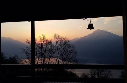 Stazzona House | Holiday home overlooking Lake Como, 8 people 3 bedrooms 2 bathrooms, relaxation and nature