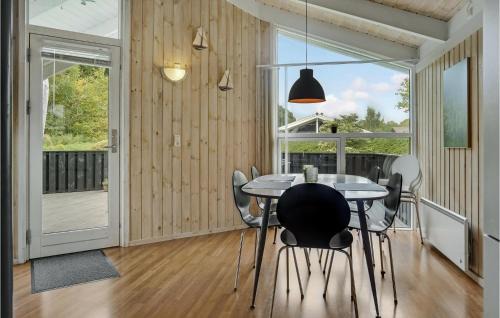 Pøt Strandby House | Holiday Home Pøt Strandby Denmk