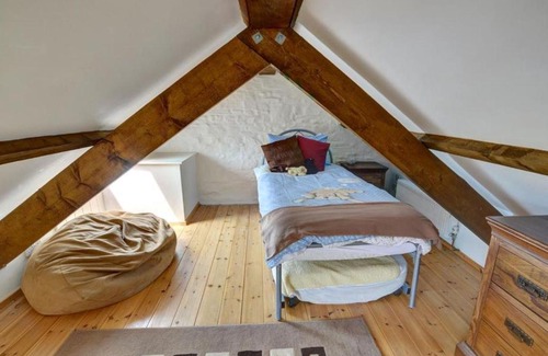 Haverfordwest House | Holiday Home Palmerston Primrose by Interhome
