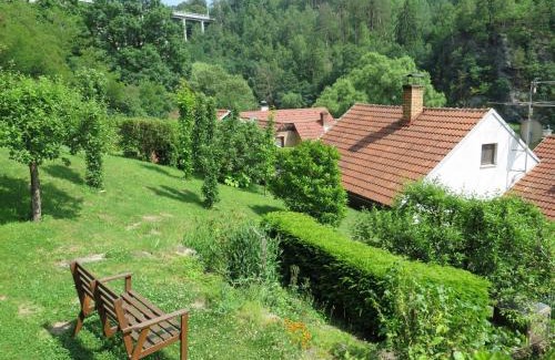 Bechyne House | Holiday Home Parkany 1 by Interhome